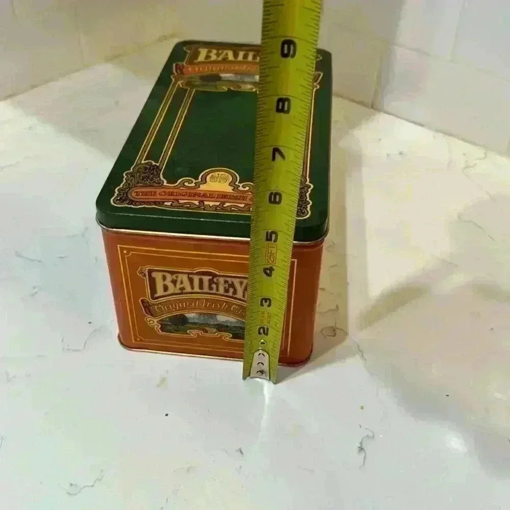 Vintage Bailey's Irish Cream green/orange tin